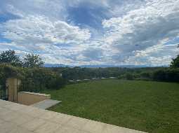 Beautiful renovated Bearnaise Farmhouse with Exceptional Views of the Pyrenees Mountains